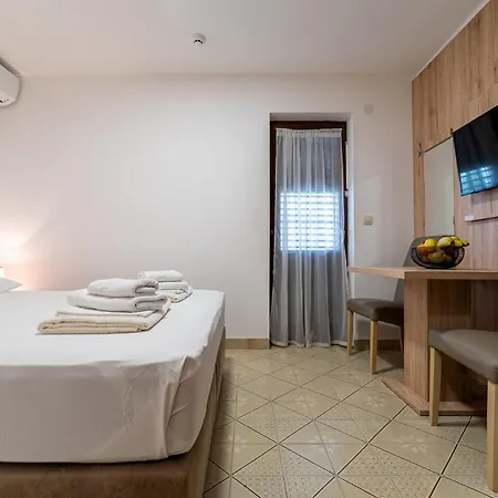 Studio Apartments Marea 2 布德瓦 客房 照片