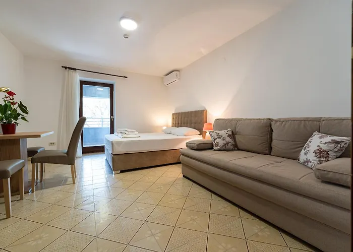 Studio Apartments Marea 2